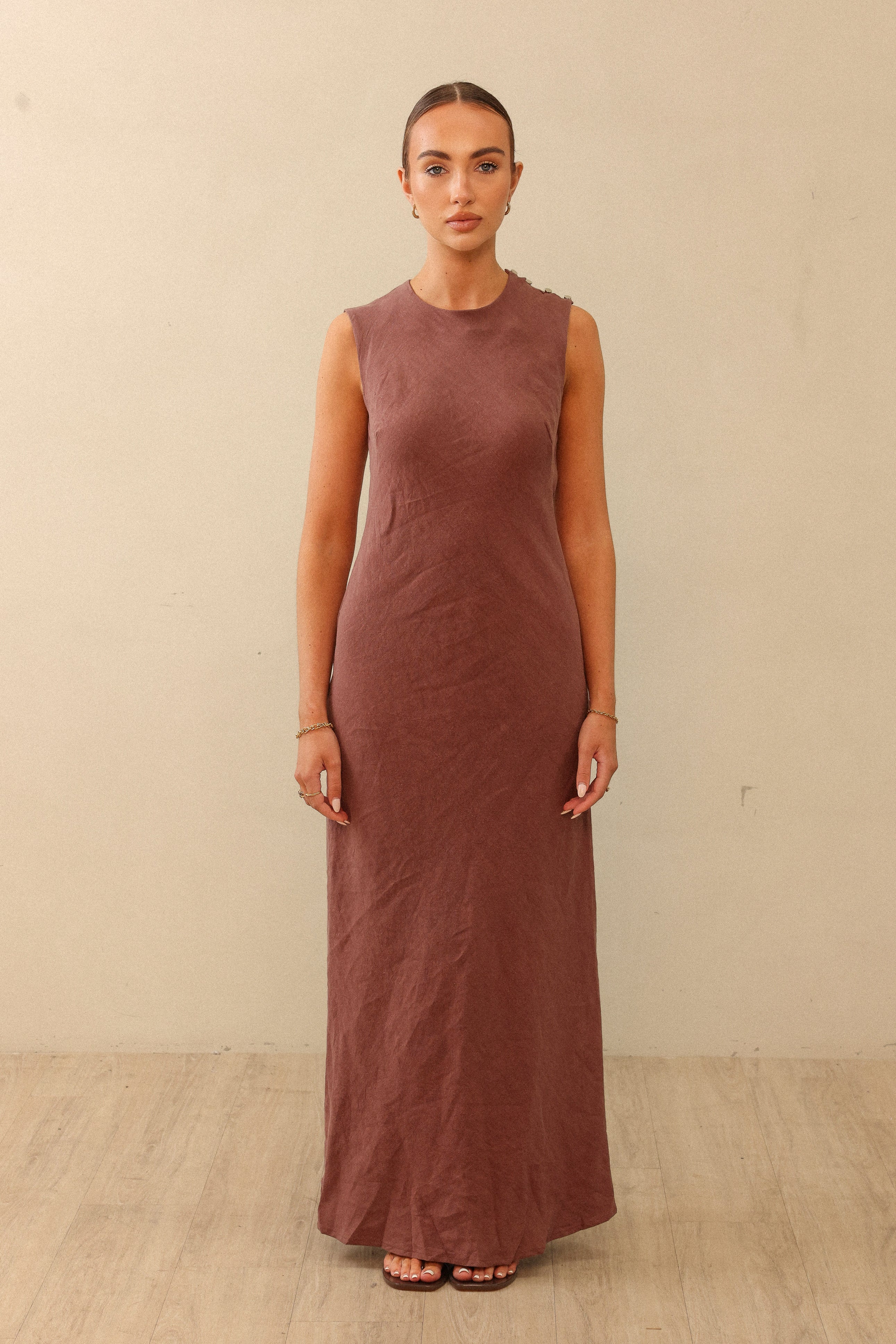 LINEN SLIP DRESS CHOC
